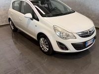 Usata Opel Corsa Edition 86 CV (63 kW) 2013 Bianco Utilitaria