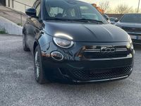 Nuova Fiat 500 Icon 65 CV (47 kW) 2026 Nero Berlina