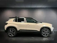Nuova Jeep Avenger Summit 101 CV (74 kW) 2025 Grigio SUV