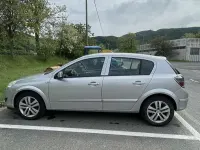 Usata Opel Astra Cosmo 101 CV (74 kW) 2009 Berlina