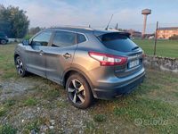 Usata Nissan Qashqai Tekna 130 CV (95 kW) 2016 Grigio SUV