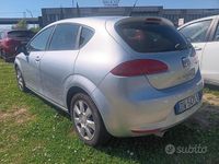 Usata Seat Leon Reference 105 CV (77 kW) 2009 Grigio Utilitaria