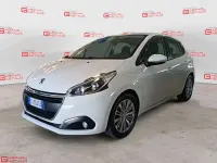 Usata Peugeot 208 Allure 82 CV (60 kW) 2017 Bianco Utilitaria