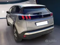 Usata Peugeot 3008 Allure 131 CV (96 kW) 2023 Grigio SUV