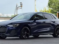 Usata Audi A3 S-Line 150 CV (110 kW) 2025 Blu navarra metallizzato Berlina