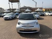 Usata Toyota iQ 68 CV (50 kW) 2010 Grigio Utilitaria