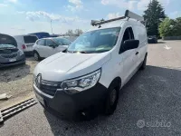 Usado Renault Kangoo 95 CV (69 kW) 2022 Blanco Monovolumen