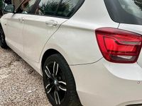 Usata BMW 118 Sport Line 142 CV (104 kW) 2015 Bianco Utilitaria
