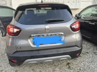 Usata Renault Captur 90 CV (66 kW) 2018 Grigio SUV