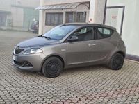 Usata Lancia Ypsilon Silver 69 CV (50 kW) 2023 Grigio Utilitaria