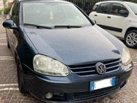 Usata VW Golf IV Sportline 140 CV (102 kW) 2004 Blu Utilitaria