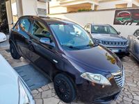 usata Lancia Ypsilon 1.2 69 CV 5 porte GPL Ecochic Silver NEOPATENTATI