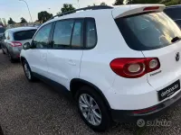 Usata VW Tiguan Trendline 140 CV (102 kW) 2009 Bianco SUV