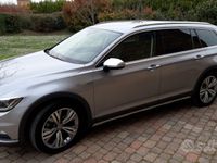 Usata VW Passat Alltrack 190 CV (139 kW) 2018 Grigio Station wagon