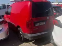 Usata VW Caddy 122 CV (89 kW) 2016 Rosso Monovolume