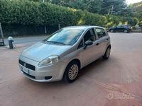Usata Fiat Punto Pop 69 CV (50 kW) 2012 Grigio Utilitaria