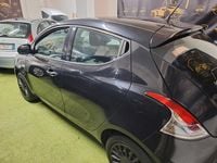 Usata Lancia Ypsilon S 69 CV (50 kW) 2019 Nero Utilitaria