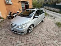 Usata Mercedes B200 2010 Grigio Monovolume