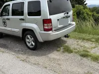 Usata Jeep Cherokee 177 CV (130 kW) 2009 Grigio SUV