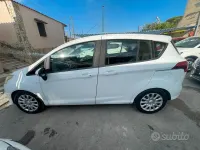 Usata Ford B-MAX Business Edition 90 CV (66 kW) 2015 Bianco Monovolume