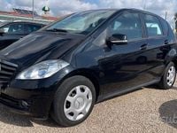 Usata Mercedes A180 Elegance 108 CV (79 kW) 2011 Nero Berlina
