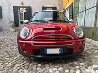 Begagnad Mini Cooper S 163 HK (119 kW) 2003 Röd Halvkombi