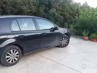 Usata VW Golf VI 102 CV (75 kW) 2011 Nero Utilitaria