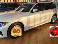 Usata BMW 318 Advantage 150 CV (110 kW) 2020 Mineralweiss metallic Station wagon