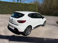 Second-hand Renault Clio IV 90 CP (66 kW) 2015 Alb Berlinǎ