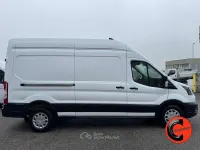 Usata Ford Transit 170 CV (125 kW) 2022 Bianco pastello Berlina