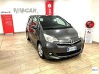 Usata Toyota Verso Active 90 CV (66 kW) 2011 Grigio Monovolume