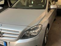 Usata Mercedes B180 Premium 109 CV (80 kW) 2013 Grigio Monovolume