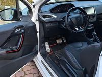 Usata Peugeot 208 GT-line 110 CV (80 kW) 2016 Bianco Utilitaria