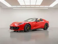 Usata Ferrari 812 795 CV (584 kW) 2021 Rosso corsa Cabrio