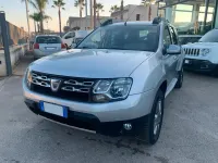 Usata Dacia Duster Lauréate 109 CV (80 kW) 2015 Argento SUV