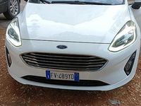 Usata Ford Fiesta 85 CV (62 kW) 2019 Bianco Berlina