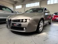 Usata Alfa Romeo 159 Progression 150 CV (110 kW) 2005 Marrone Berlina