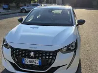 Usata Peugeot 208 Active 75 CV (55 kW) 2021 Utilitaria