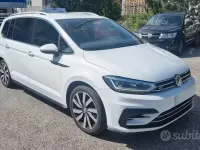 Usata VW Touran R-line 150 CV (110 kW) 2016 Bianco Monovolume