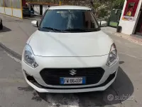 Usata Suzuki Swift 90 CV (66 kW) 2019 Bianco Utilitaria
