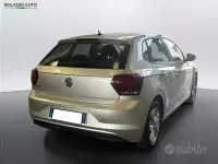 Usata VW Polo Comfortline 80 CV (58 kW) 2018 Grigio Utilitaria