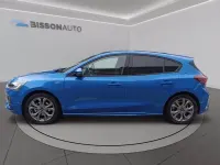 Usata Ford Focus ST-Line 125 CV (91 kW) 2022 Blu desert Berlina
