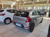 Usata Kia Picanto Active 67 CV (49 kW) 2017 Grigio scuro metallizzato Utilitaria