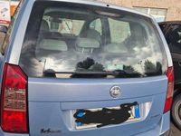 Usata Fiat Idea Dynamic 101 CV (74 kW) 2004 Blu/azzurro Monovolume