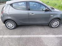 Usata Lancia Ypsilon 60 CV (44 kW) 2016 Grigio Utilitaria