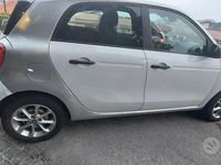 Usata Smart ForFour 71 CV (52 kW) 2016 Bianco Utilitaria