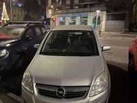 Usata Opel Zafira Cosmo 140 CV (102 kW) 2009 Monovolume