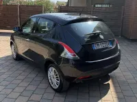 Usata Lancia Ypsilon 69 CV (50 kW) 2012 Nero Utilitaria