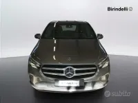 Usata Mercedes B180 116 CV (85 kW) 2020 Grigio Utilitaria