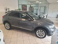 Usata VW T-Roc Style 150 CV (110 kW) 2024 Grigio SUV